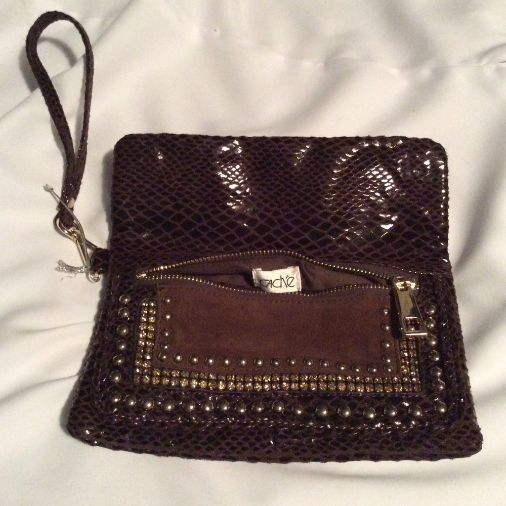 Cache - Picture 2 of 4